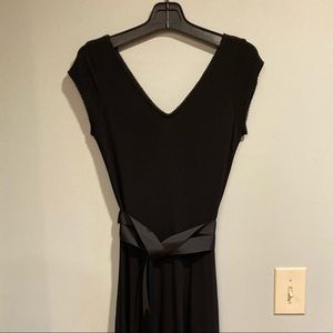 MODA black knee length sleeveless dress szS